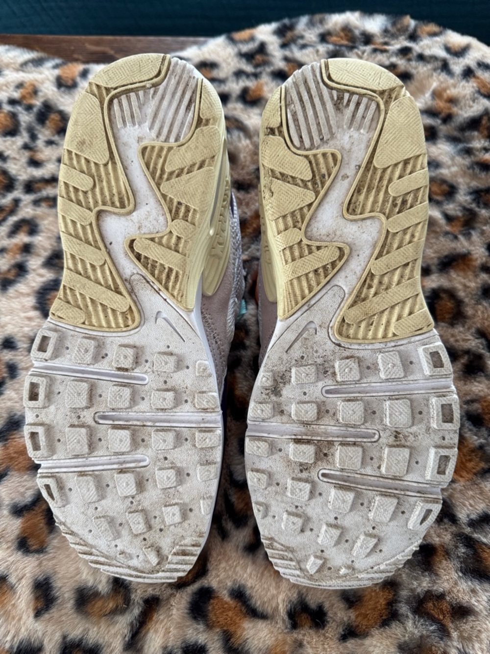 Custom Nike AirMax - Picture 5 of 5